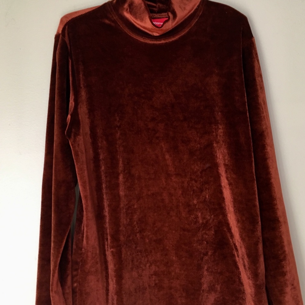 Top - Picture 3 of 3